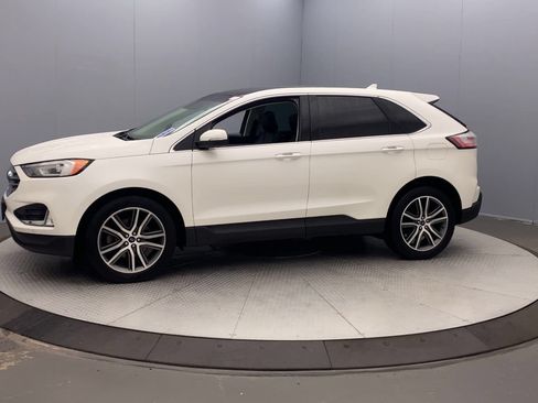 Used 2020 Ford Edge Titanium w/ Class II Trailer Tow Package AWD/4WD image 9
