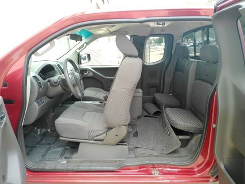 Used 2017 Nissan Frontier SV RWD image 18