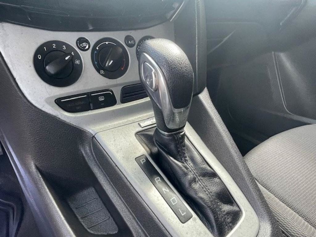 Used 2013 Ford Focus SE FWD image 11