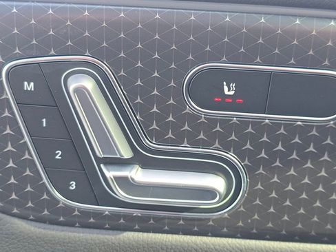 New 2026 Mercedes-Benz GLB 250 4MATIC image 6