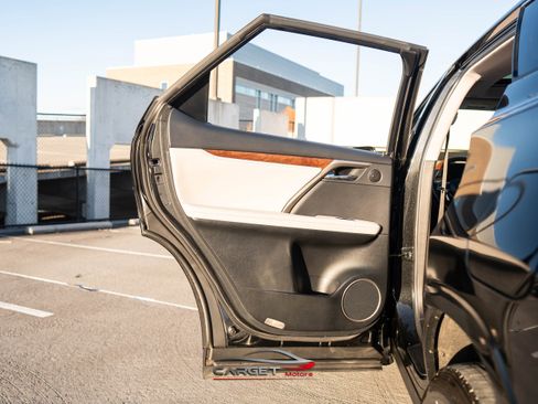 Used 2021 Lexus RX 350L FWD w/ Premium Package image 46