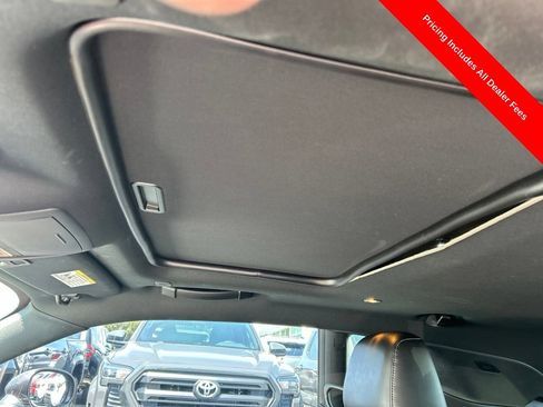Used 2022 Dodge Challenger R/T Scat Pack RWD image 7