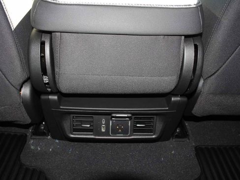 New 2026 GMC Sierra 3500 SLE image 28