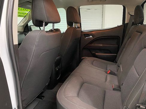 Used 2021 Chevrolet Colorado LT w/ LT Convenience Package image 11