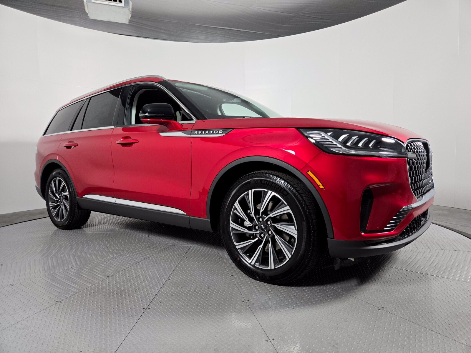 New 2026 Lincoln Aviator 2WD image 2
