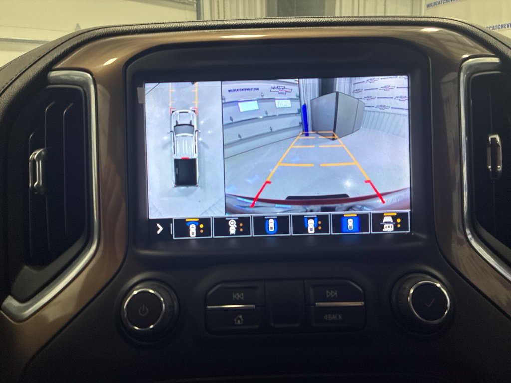 Used 2022 Chevrolet Silverado 2500 High Country w/ Safety Package II AWD/4WD image 31