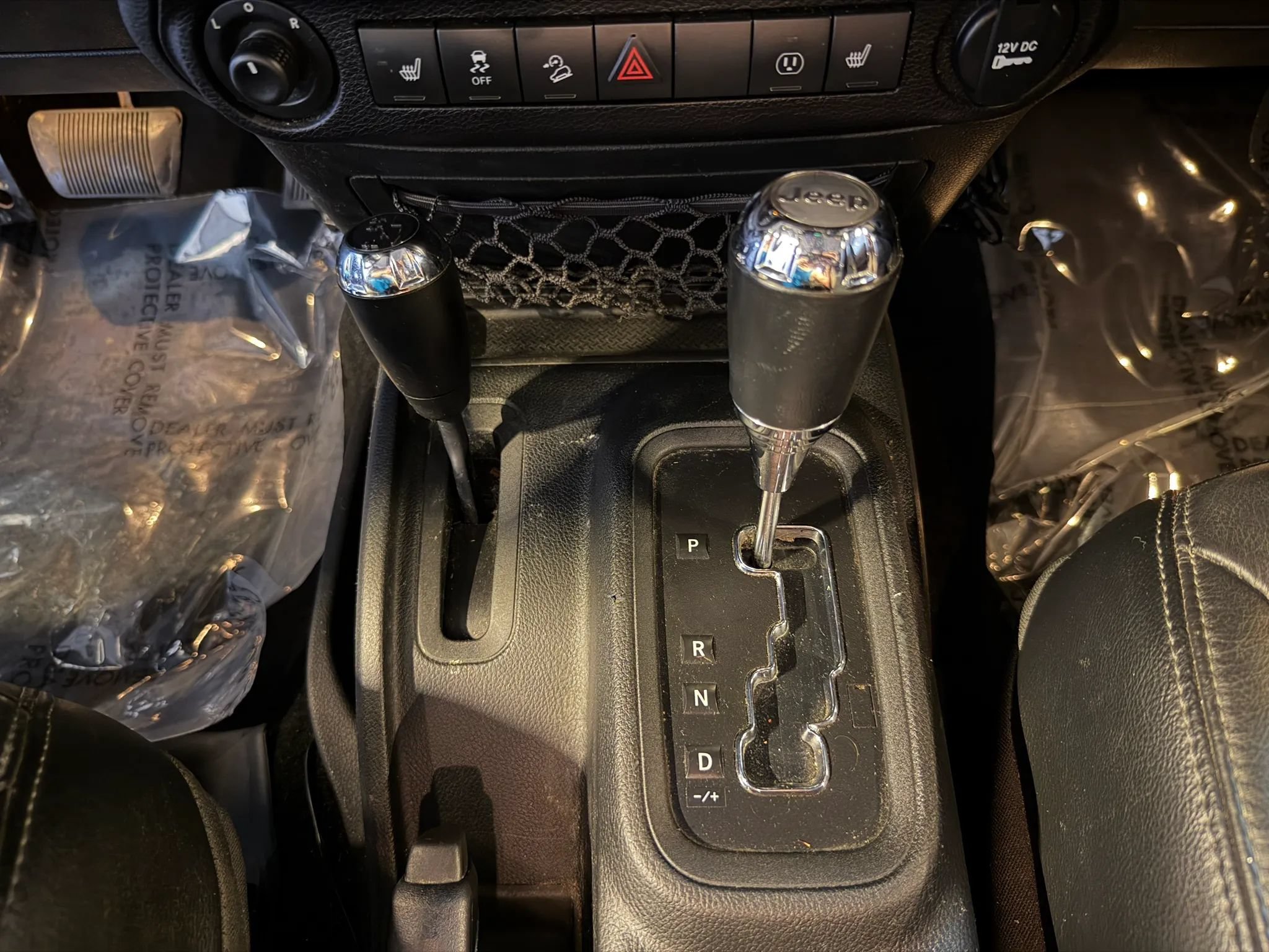 Used 2017 Jeep Wrangler Unlimited Sahara AWD/4WD image 21