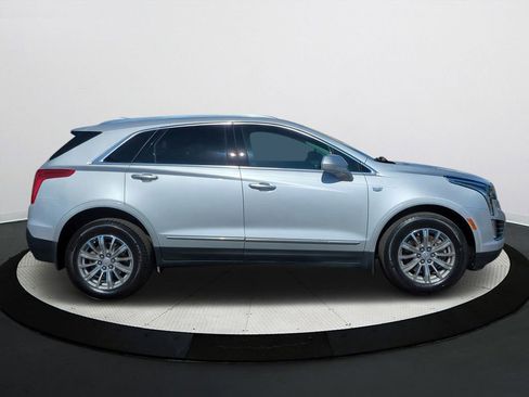 Used 2019 Cadillac XT5 Luxury image 3