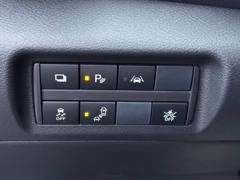 Certified 2025 Nissan Kicks Play S FWD image 10