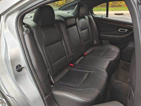Used 2014 Ford Taurus Limited image 17