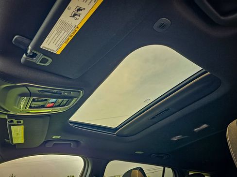 New 2026 Jeep Grand Cherokee L 4WD image 15