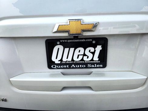 Used 2019 Chevrolet Suburban Premier image 28