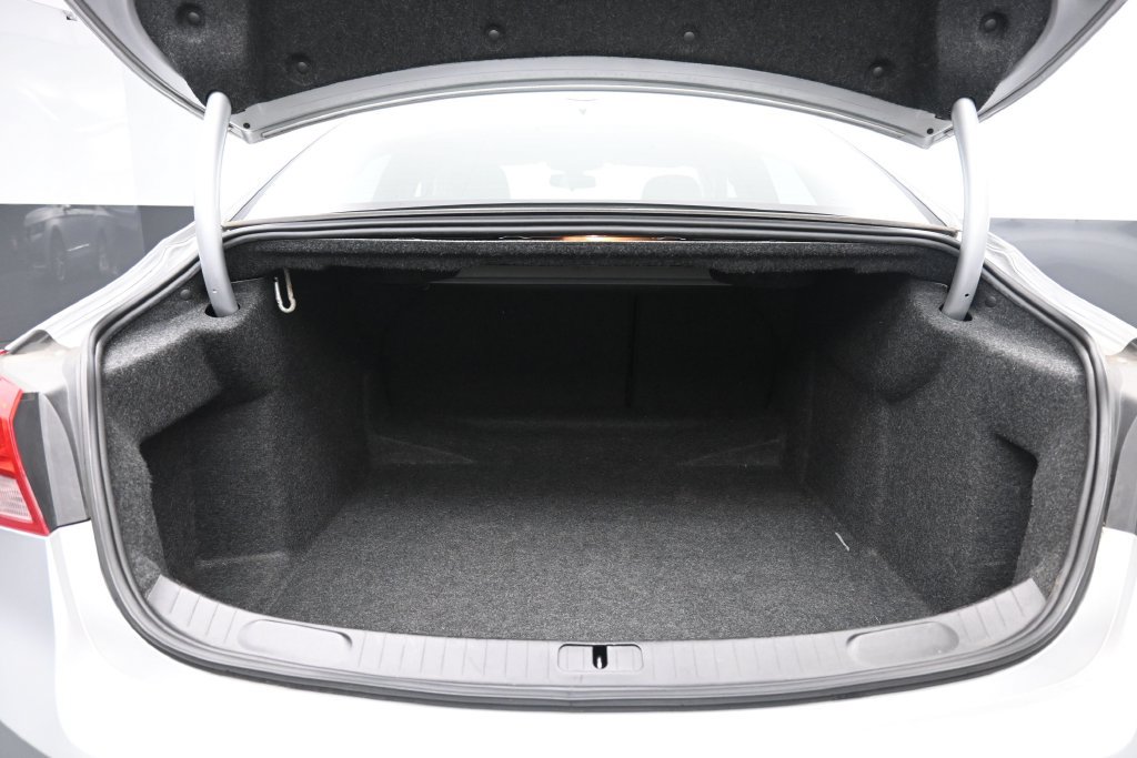 Used 2019 Chevrolet Impala Premier FWD image 30