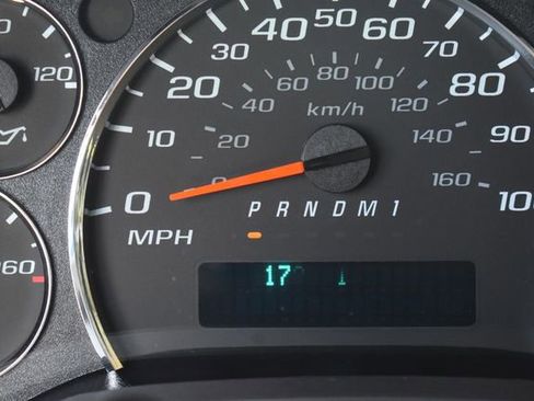 New 2025 Chevrolet Express 3500 Extended w/ Driver Convenience Package RWD image 26