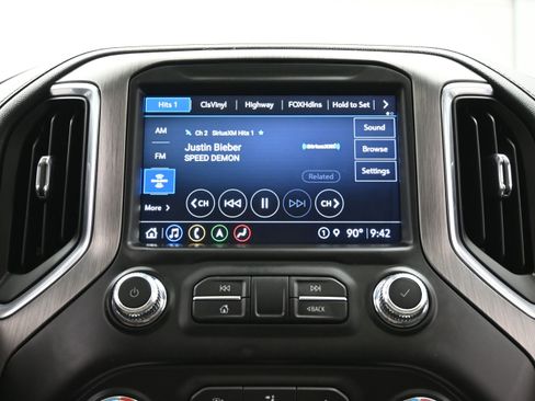 Used 2022 GMC Sierra 2500 Denali w/ Denali Ultimate Package AWD/4WD image 35