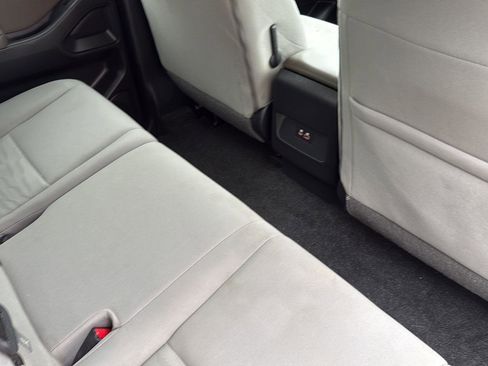 Used 2023 Nissan Frontier SV w/ Technology Package image 33