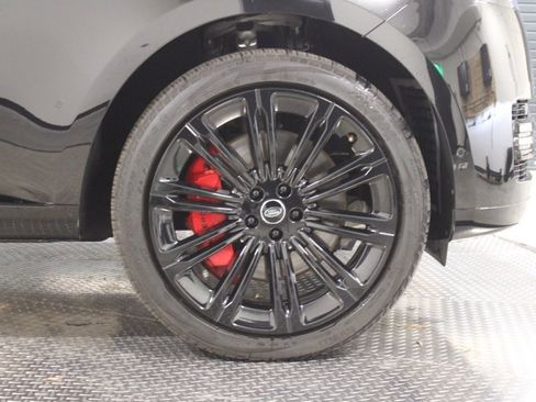 Used 2024 Land Rover Range Rover SE image 18