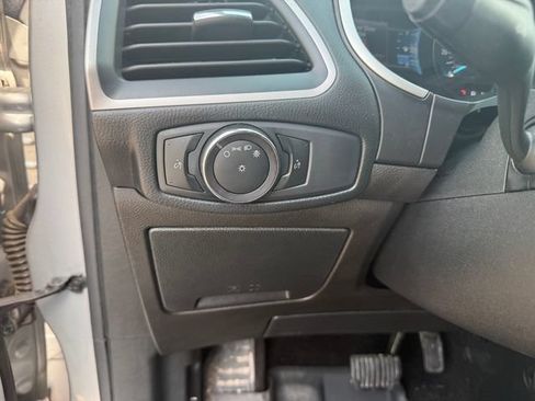 Used 2018 Ford Edge SEL w/ Equipment Group 201A AWD/4WD image 19
