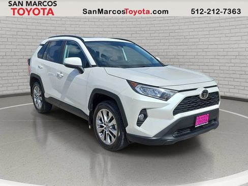 Used 2021 Toyota RAV4 XLE Premium FWD image 3