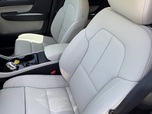 New 2025 Volvo XC40 B5 Plus w/ Protection Package Premier image 15