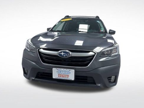 Used 2021 Subaru Outback Premium AWD/4WD image 3