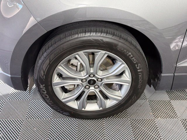 Used 2024 Ford Edge Titanium AWD/4WD image 10