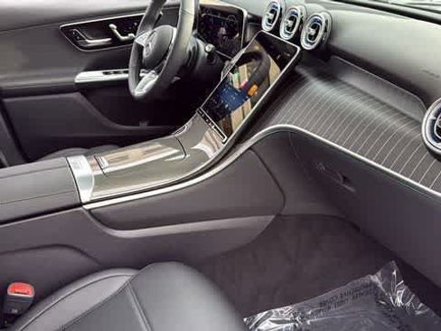 Certified 2026 Mercedes-Benz GLC 300 4MATIC image 36