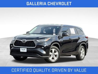 Used 2022 Toyota Highlander LE