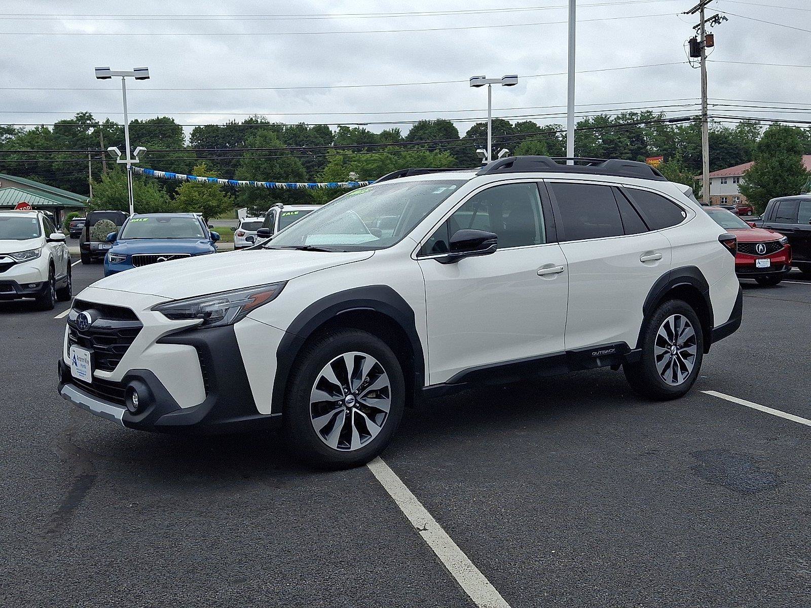 Used 2024 Subaru Outback Limited XT AWD/4WD image 3