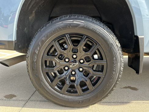Certified 2025 Chevrolet Colorado W/T w/ WT Custom Package RWD image 18