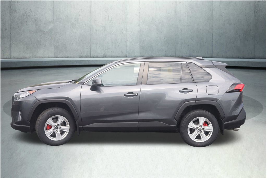 Certified 2021 Toyota RAV4 XLE w/ Convenience Package AWD/4WD image 29