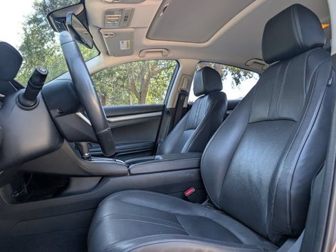Used 2017 Honda Civic Touring image 12