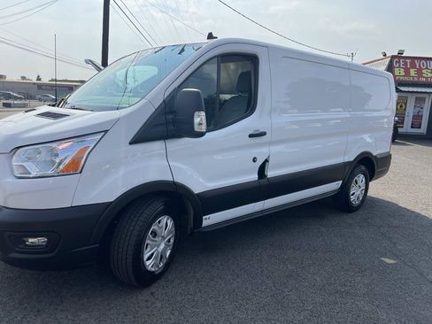 Used 2020 Ford Transit 150 Low Roof w/ Load Area Protection Package RWD image 3