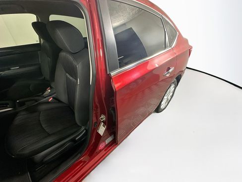 Used 2019 Nissan Sentra SV FWD image 12