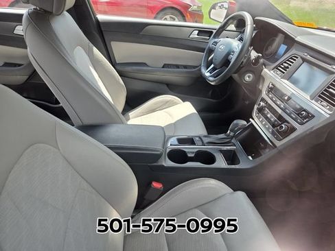 Used 2017 Hyundai Sonata Sport 2.0T FWD image 9