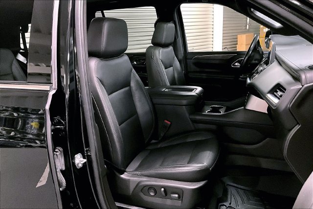 Used 2021 Chevrolet Tahoe LT w/ LT Signature Package AWD/4WD image 6