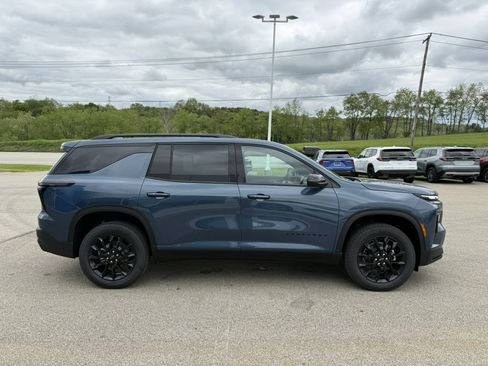 New 2026 Chevrolet Traverse LT w/ Midnight/Sport Edition AWD/4WD image 6