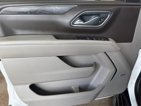 Used 2023 GMC Yukon SLT image 26