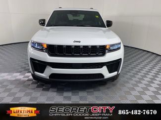 New 2026 Jeep Grand Cherokee Altitude video 2