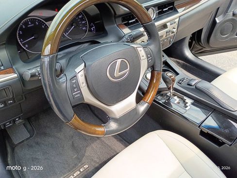 Used 2013 Lexus ES 350 w/ Premium Pkg FWD image 16