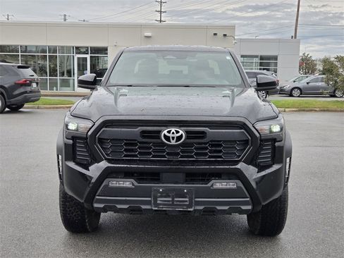 Used 2024 Toyota Tacoma TRD Off-Road image 14