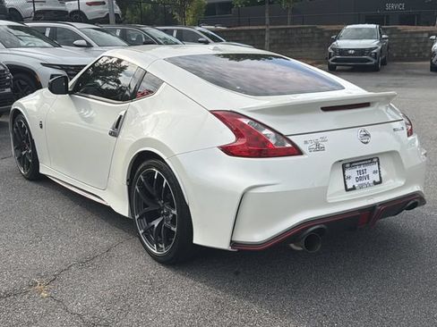 Used 2016 Nissan 370Z NISMO RWD image 6