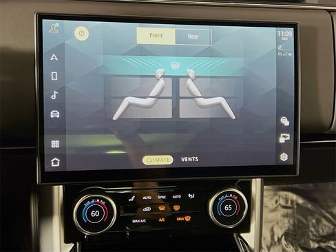 Used 2023 Land Rover Range Rover SE image 16