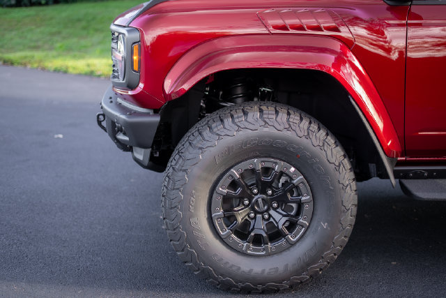 New 2026 Ford Bronco Raptor AWD/4WD image 9