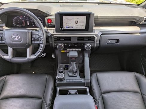 Used 2025 Toyota 4Runner TRD Sport AWD/4WD image 14