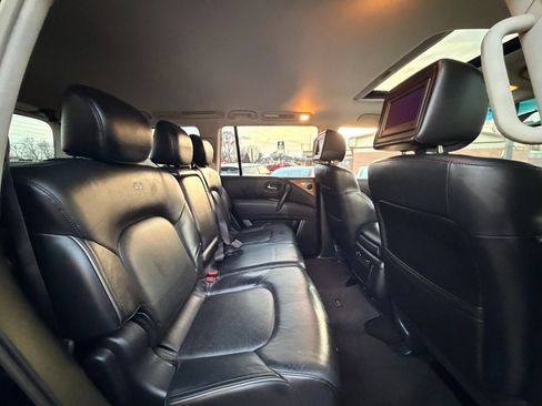 Used 2011 INFINITI QX56 4WD w/ Theater Pkg image 23