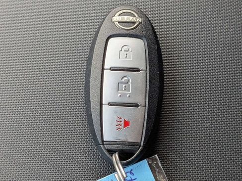 Used 2022 Nissan Frontier S w/ Technology Package image 31