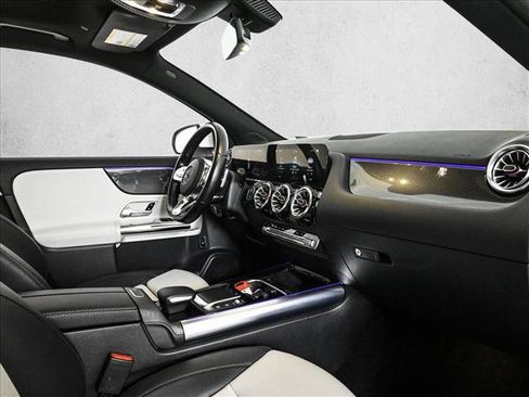 Certified 2022 Mercedes-Benz GLA 250 4MATIC image 24