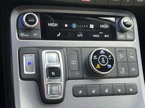 Used 2024 Hyundai Palisade Calligraphy image 26