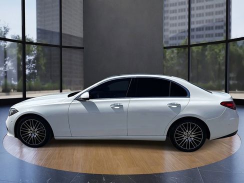 Used 2022 Mercedes-Benz C 300 4MATIC Sedan w/ Pinnacle Trim Package image 5